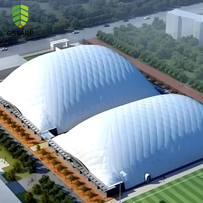 巨大で膨脹可能な防水シート