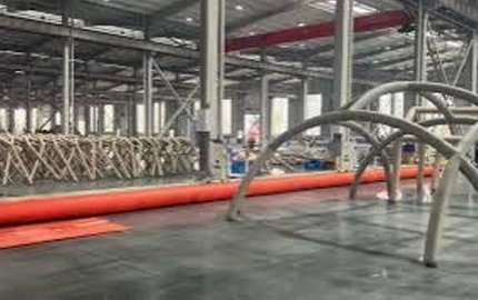 インフレータブルテントオイルフェンス生产ワークショップ3